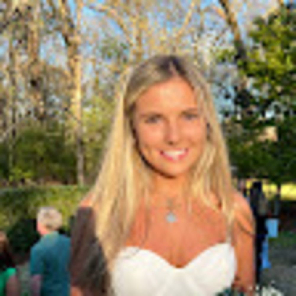 Meet your Posher, Caroline